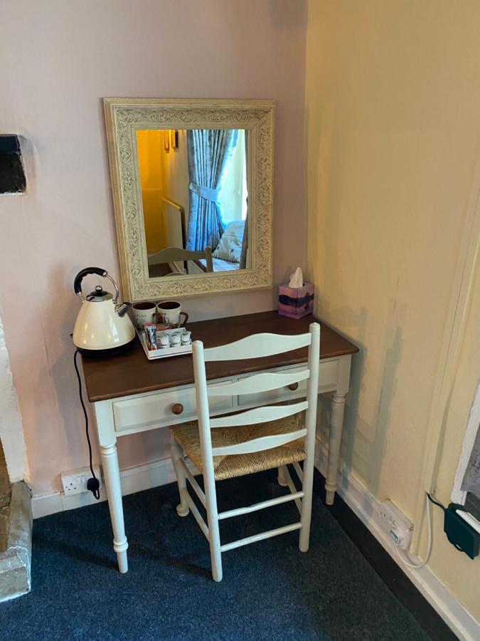 Bisley  Bear Inn - Bisley מראה חיצוני תמונה