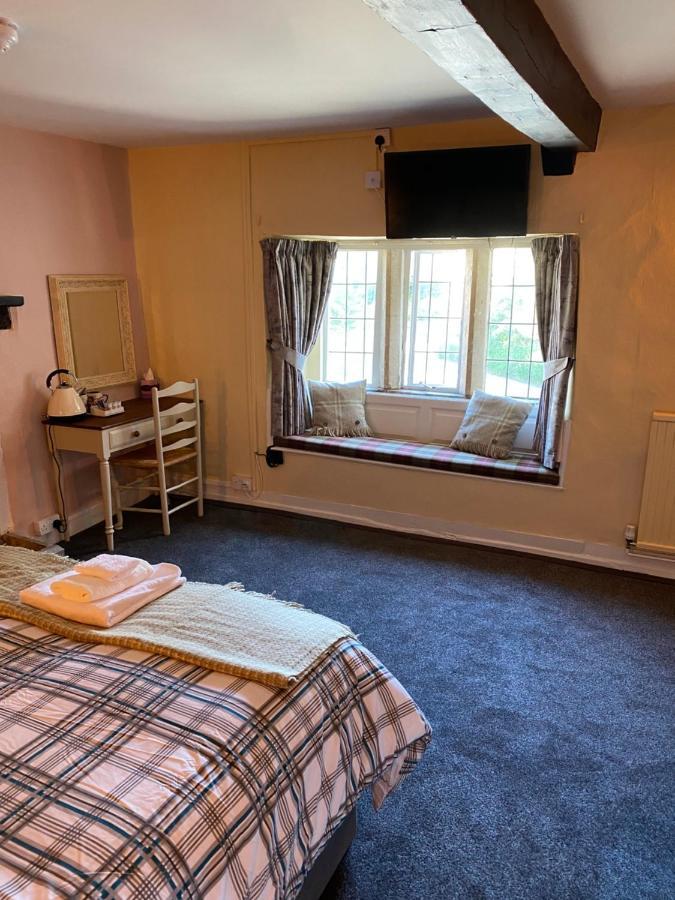 Bisley  Bear Inn - Bisley מראה חיצוני תמונה